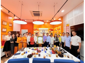 ĐOÀN LÃNH ĐẠO PHƯỜNG BÌNH LỢI TRUNG ĐẾN THĂM, CHÚC MỪNG NĂM MỚI CÔNG TY CỔ PHẦN GIÁO DỤC GNP 